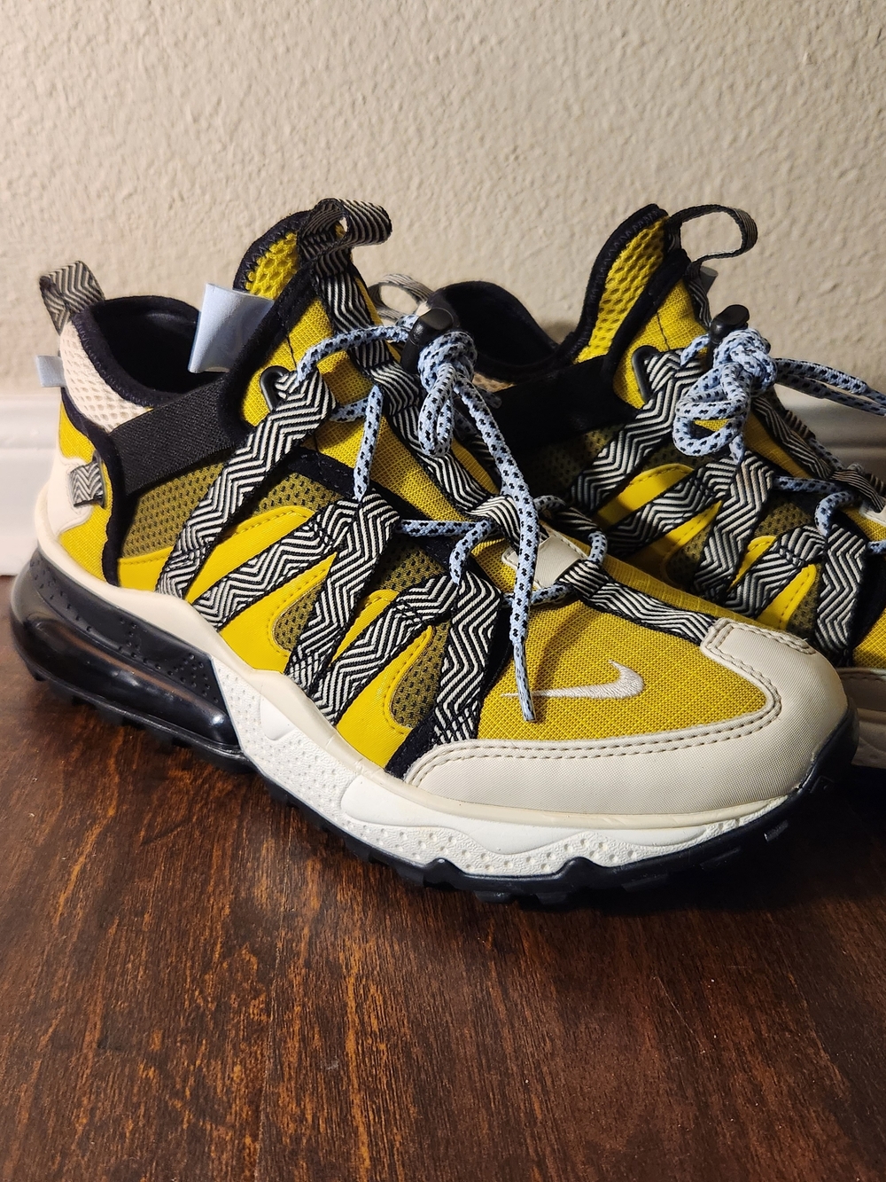 Nike AIR MAX 270 - Picture 3 of 5